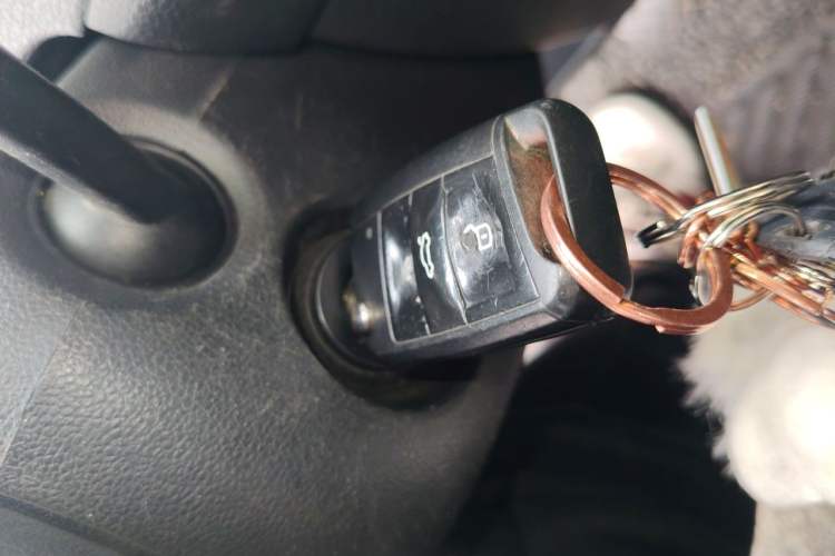 Used Volkswagen Golf 2015 1.6L Automatic Comfort Model Vehicle Key