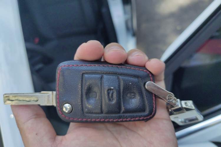 Used Volkswagen Golf 2015 1.4TSI Automatic Comfort Model Vehicle Key