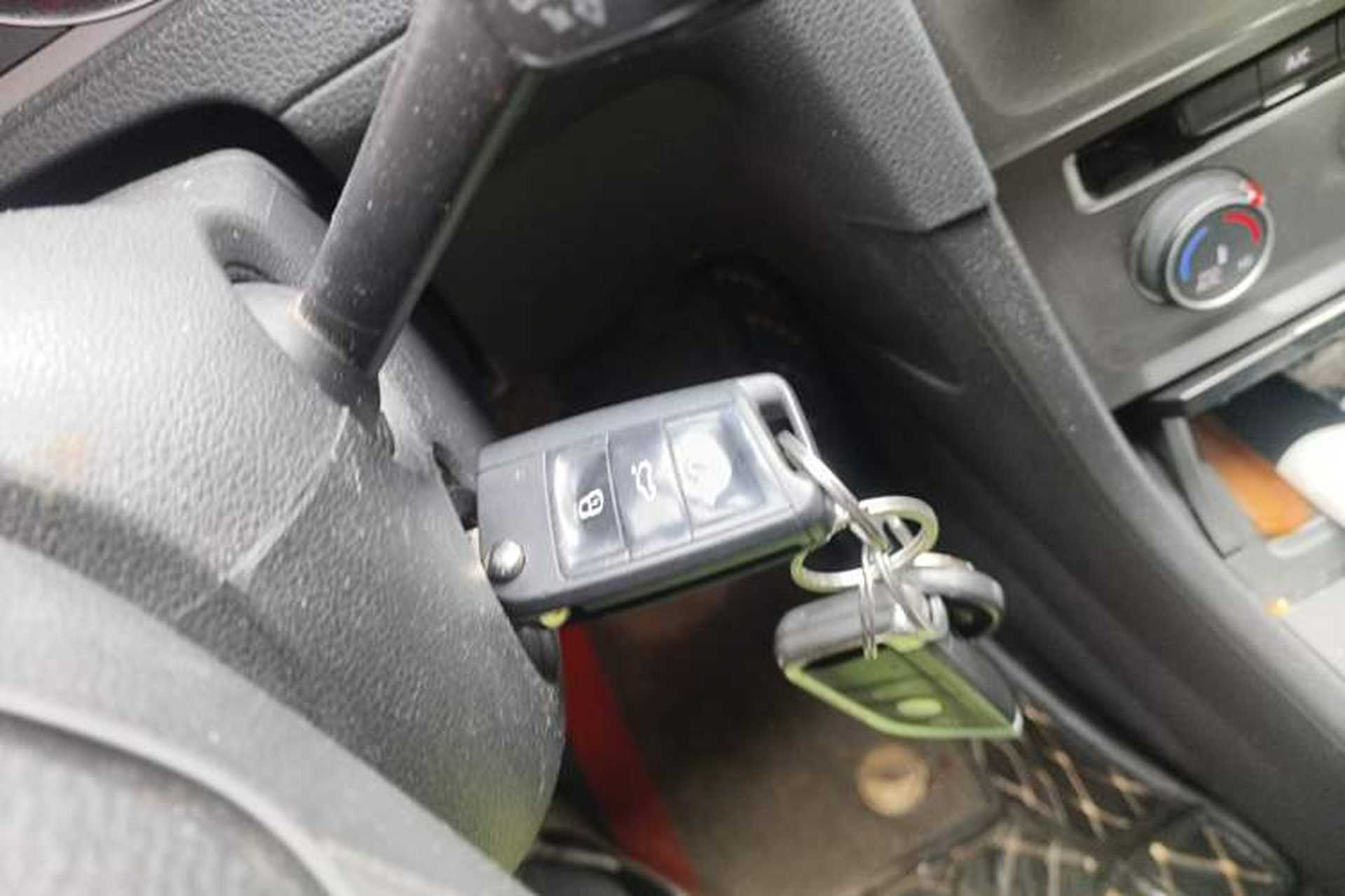 Used Volkswagen Golf 2015 1.6L Automatic Fashion Model Vehicle Key