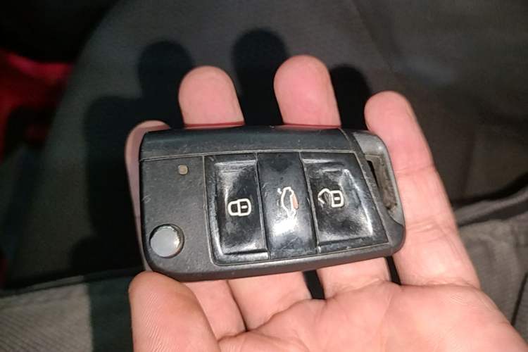 Used Volkswagen Golf 2015 1.4TSI Automatic Comfort Model Vehicle Key
