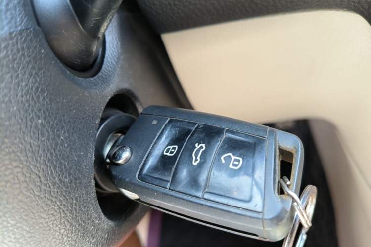 Used Volkswagen Golf 2015 1.4TSI Automatic Comfort Model Vehicle Key