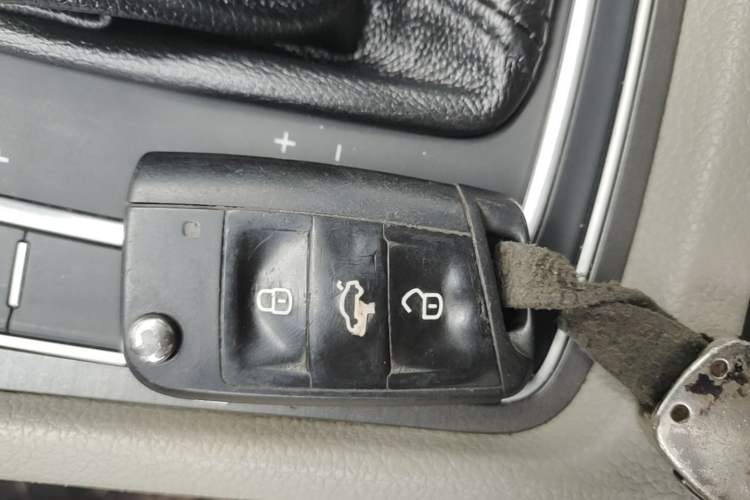Used Volkswagen Golf 2015 1.4TSI Automatic Comfort Model Vehicle Key