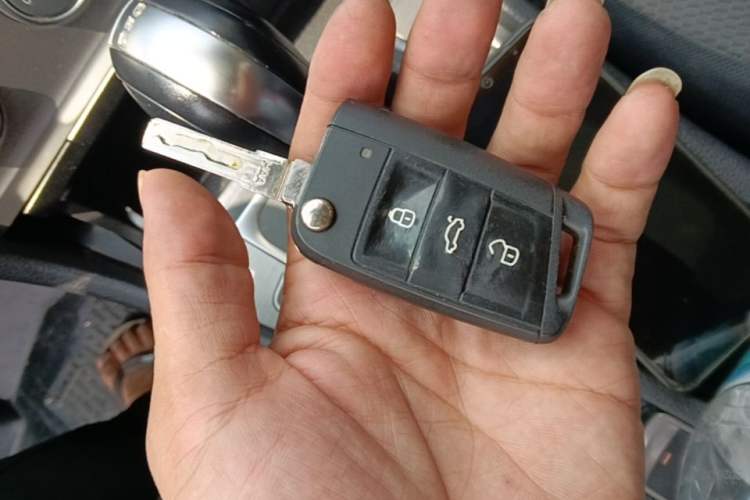 Used Volkswagen Golf 2015 1.4TSI Automatic Comfort Model Vehicle Key