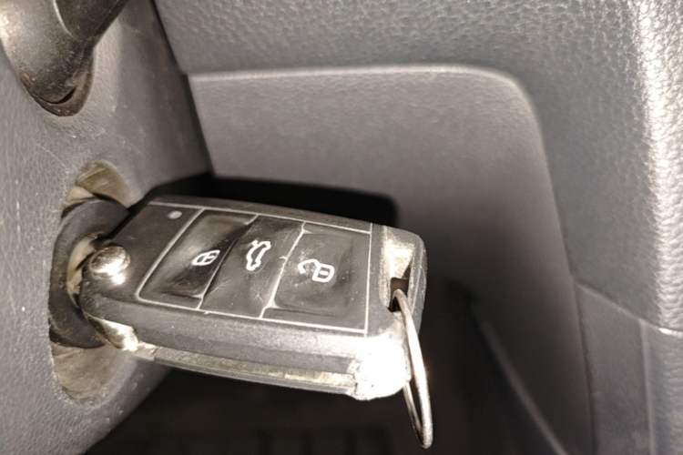 Used Volkswagen Golf 2015 1.4TSI Automatic Comfort Model Vehicle Key