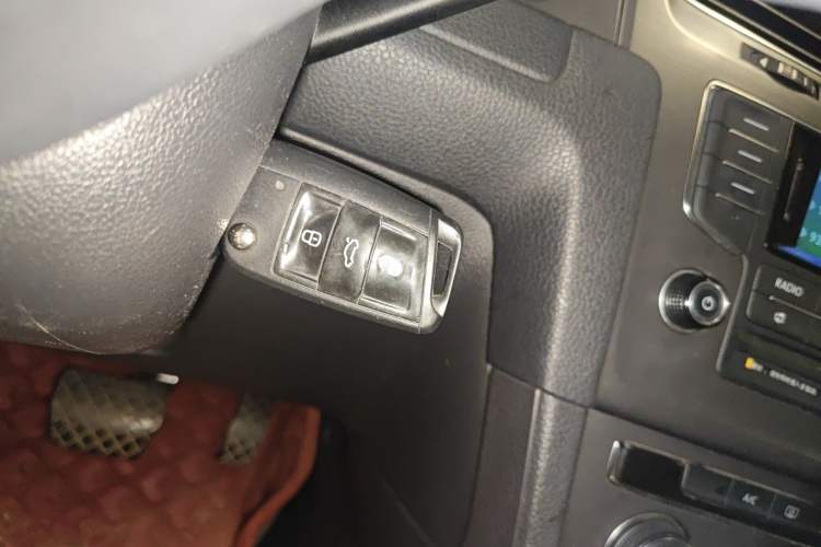 Used Volkswagen Golf 2015 1.4TSI Automatic Comfort Model Vehicle Key
