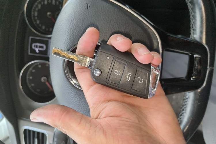 Used Volkswagen Golf 2015 1.6L Automatic Comfort Model Vehicle Key