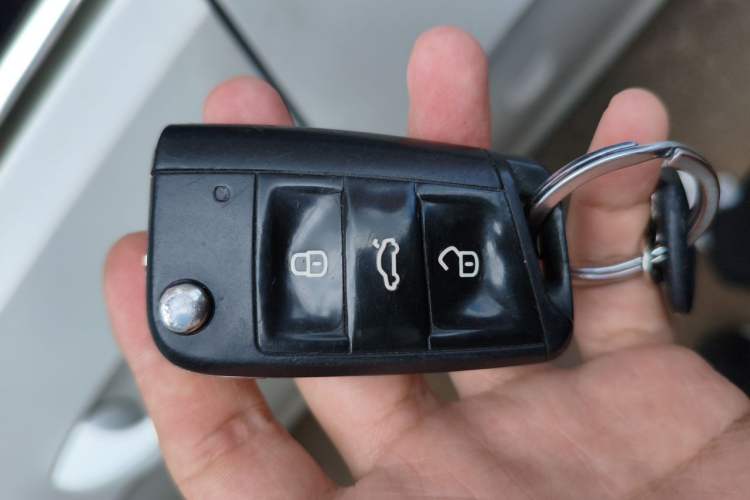 Used Volkswagen Golf 2015 1.4TSI Automatic Comfort Model Vehicle Key
