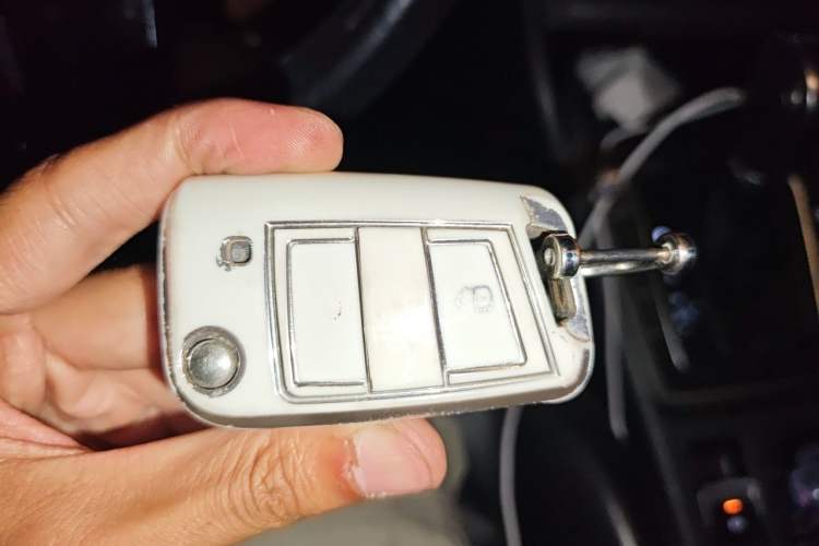 Used Volkswagen Golf 2015 1.4TSI Automatic Luxury Model Vehicle Key