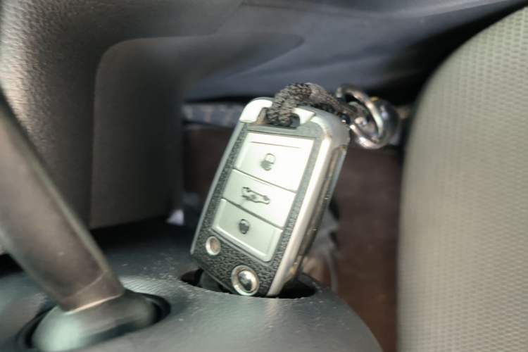 Used Volkswagen Golf 2015 1.6L Automatic Comfort Model Vehicle Key