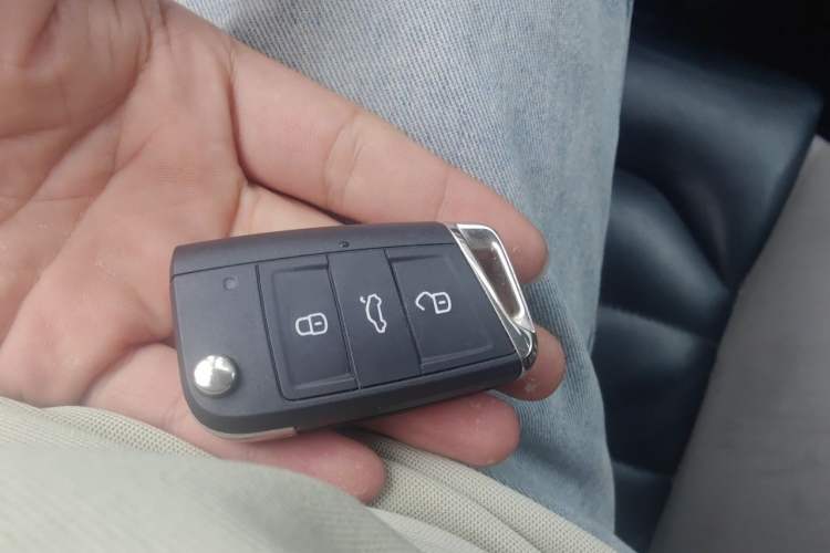 Used Volkswagen Golf 2015 1.4TSI Automatic R-Line Vehicle Key
