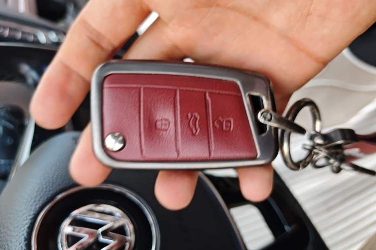 Used Volkswagen Golf 2015 1.6L Automatic Comfort Model Vehicle Key