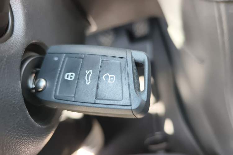 Used Volkswagen Golf 2015 1.4TSI Manual Comfort Model Vehicle Key