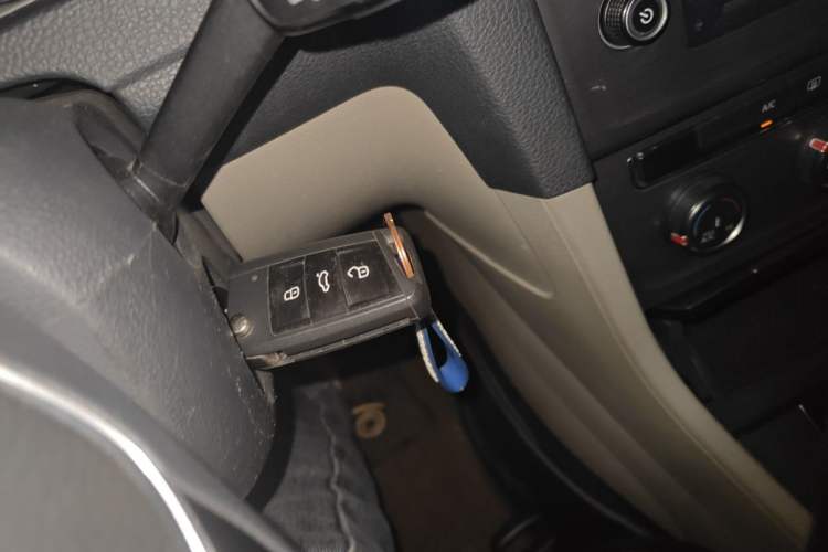 Used Volkswagen Golf 2015 1.4TSI Automatic Comfort Model Vehicle Key