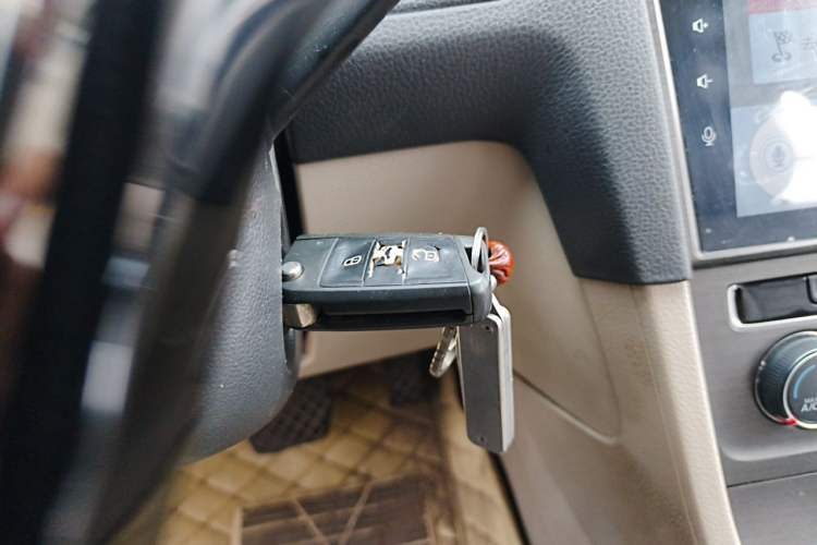 Used Volkswagen Golf 2015 1.6L Automatic Comfort Model Vehicle Key