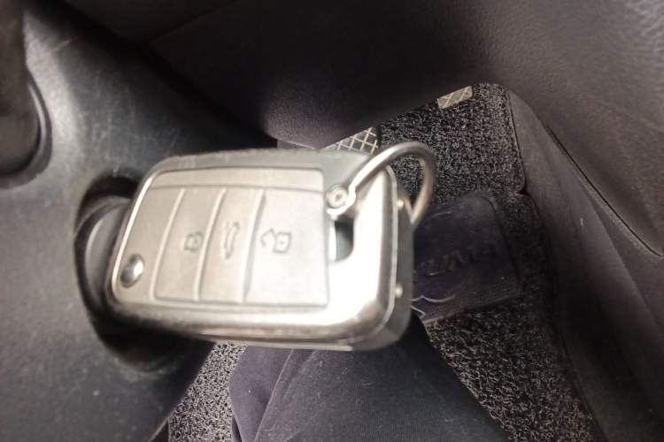 Used Volkswagen Golf 2015 1.4TSI Automatic Comfort Model Vehicle Key