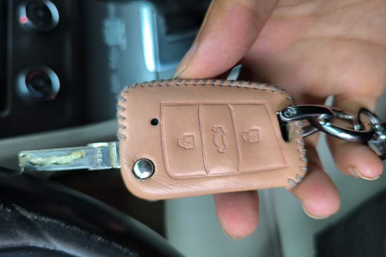 Used Volkswagen Golf 2015 1.6L Automatic Comfort Model Vehicle Key