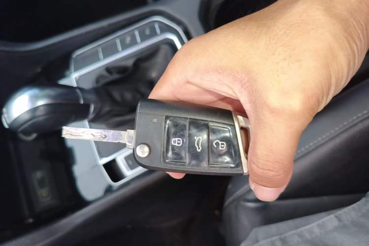 Used Volkswagen Golf 2015 1.4TSI Sportsvan Vehicle Key