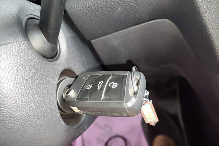 Used Volkswagen Golf 2015 1.6L Automatic Comfort Model Vehicle Key