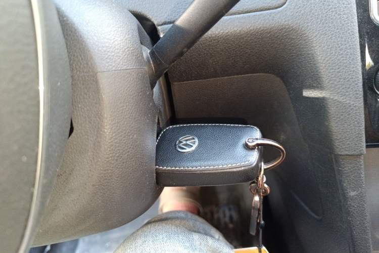 Used Volkswagen Golf 2015 1.6L Automatic Comfort Model Vehicle Key