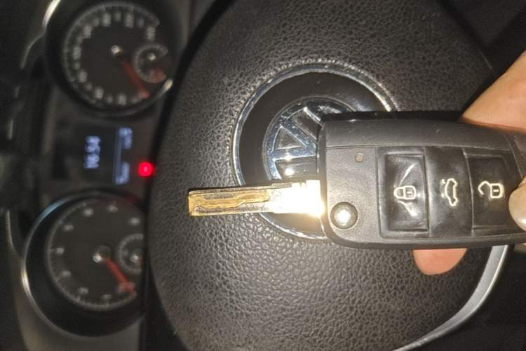 Used Volkswagen Golf 2015 1.4TSI Automatic Comfort Model Vehicle Key