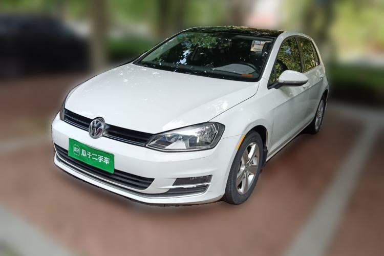 Used Volkswagen Golf 2015 1.4TSI Manual Comfort Model Guazi used car, China used car export, Used car for sale, Used Volkswagen cars, Cheapest cars for sale