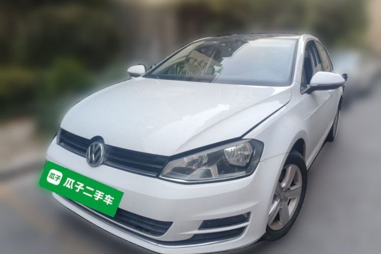 Używany Volkswagen Golf 2015 1.4TSI Automatic Comfort Model Guazi used car, China used car export, Used car for sale, Used cars, Cheapest cars for sale