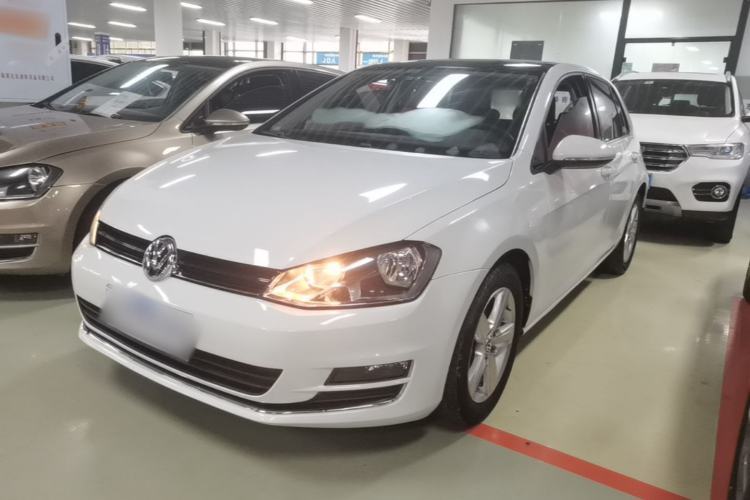 Used Volkswagen Golf 2015 1.4TSI Automatic Comfort Model Guazi used car, China used car export, Used car for sale, Used cars, Cheapest cars for sale