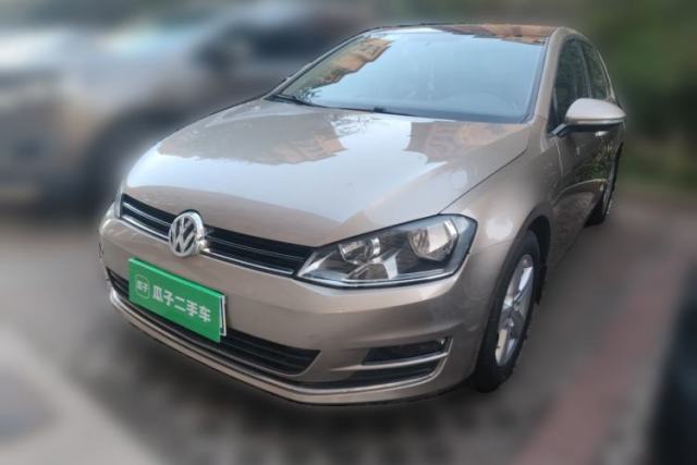 Ojetý Volkswagen Golf 2015 1.6L Automatic Comfort Model