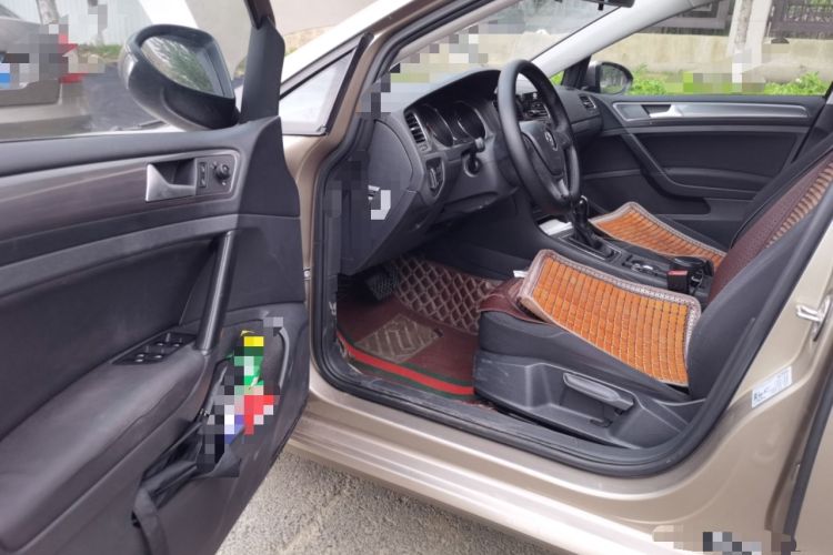 Used Volkswagen Golf 2015 1.6L Automatic Fashion Model Driver Seat