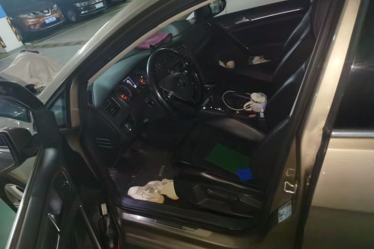 Used Volkswagen Golf 2015 1.4TSI Automatic Luxury Model Driver Seat