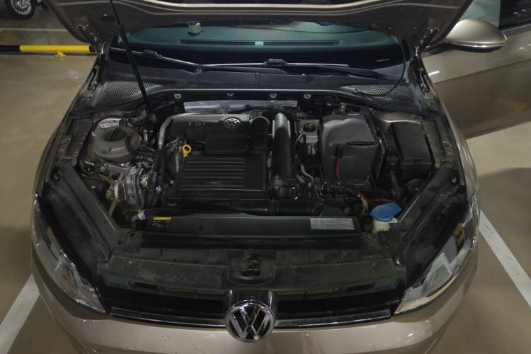 Used Volkswagen Golf 2015 1.4TSI Automatic Comfort Model Engine Bay