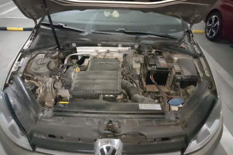 Used Volkswagen Golf 2015 1.6L Automatic Comfort Model Engine Bay