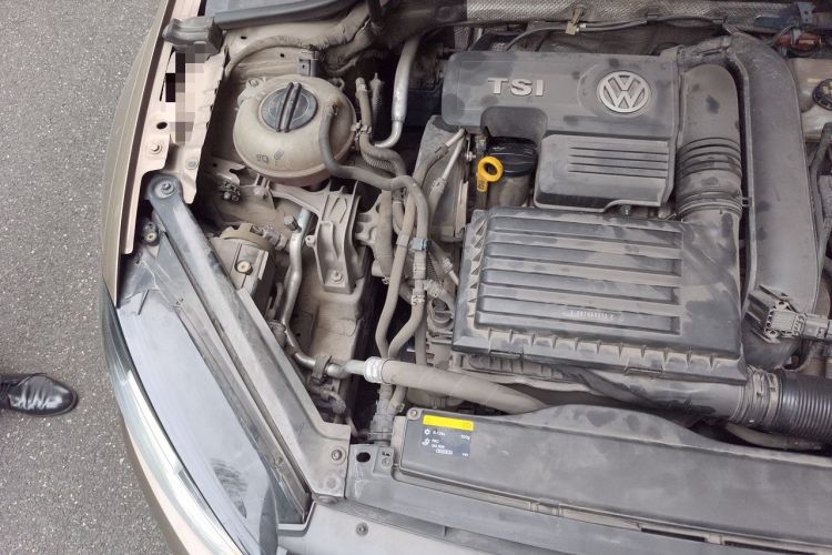 Used Volkswagen Golf 2015 1.4TSI Automatic Comfort Model Engine Bay Right