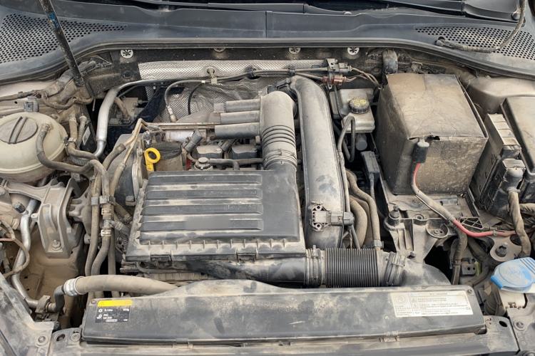 Used Volkswagen Golf 2015 1.4TSI Automatic Luxury Model Engine Bay