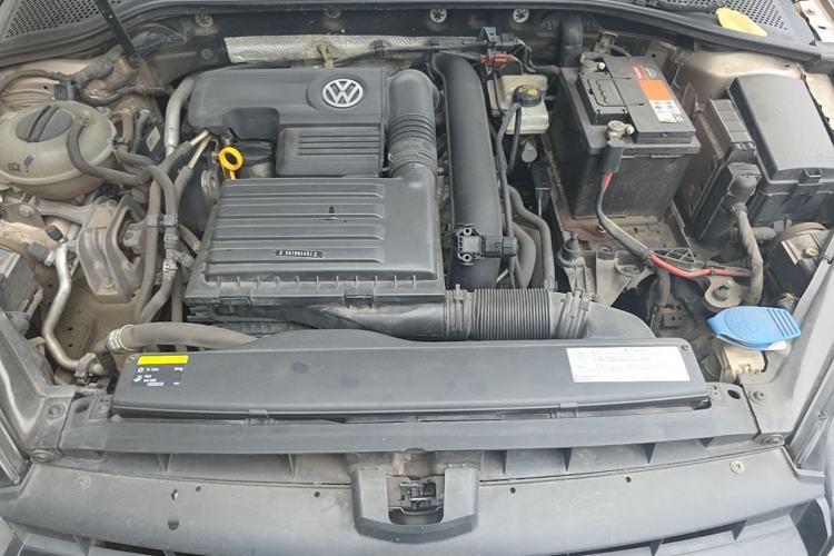 Used Volkswagen Golf 2015 1.4TSI Automatic Comfort Model Engine Bay