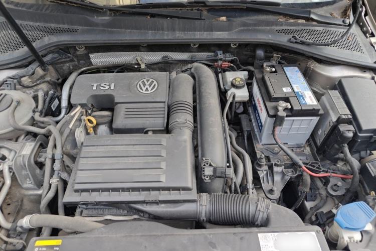 Used Volkswagen Golf 2015 1.4TSI Automatic Comfort Model Engine Bay