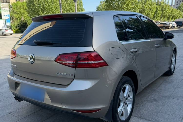 Used Volkswagen Golf 2015 1.4TSI Automatic Comfort Model Exterior 5