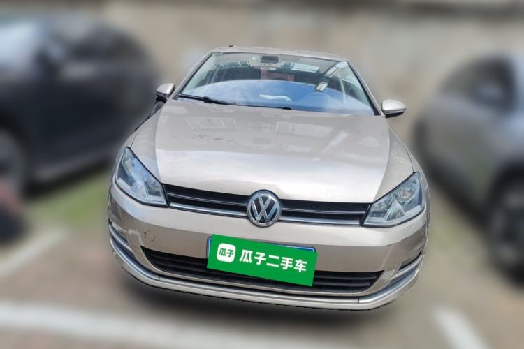 Used Volkswagen Golf 2015 1.6L Manual Fashion Edition Front