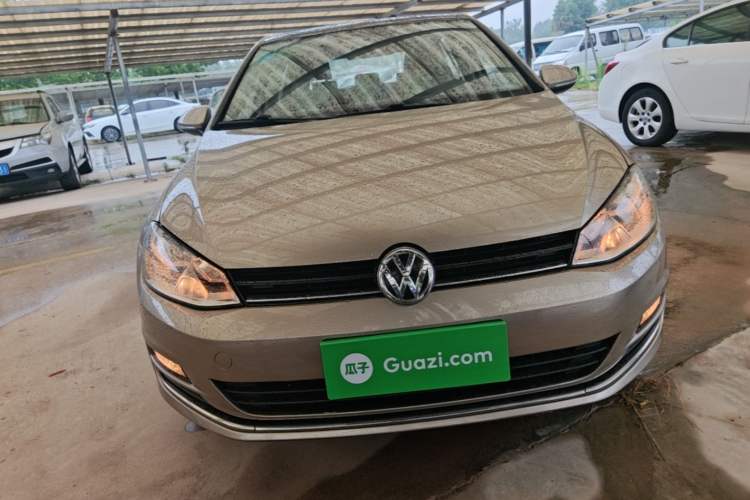 Used Volkswagen Golf 2015 1.6L Automatic Comfort Model Front
