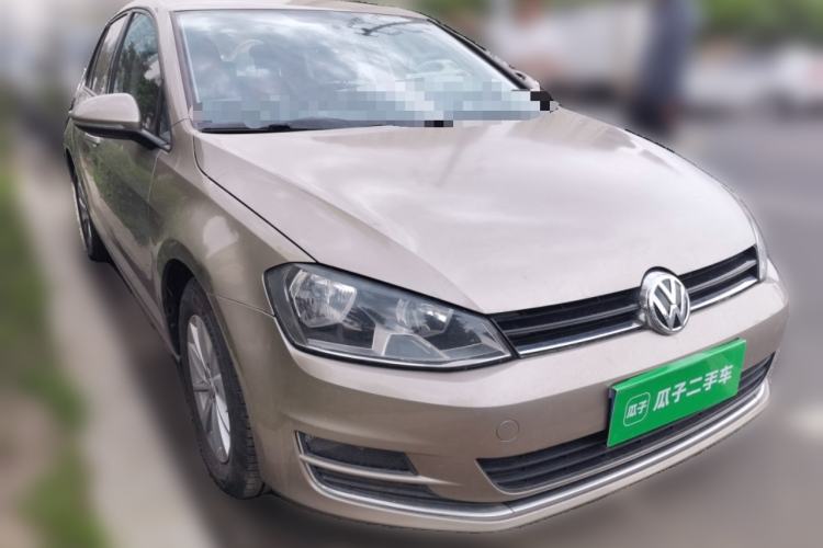 Used Volkswagen Golf 2015 1.6L Automatic Fashion Model Front Right 45 Deg