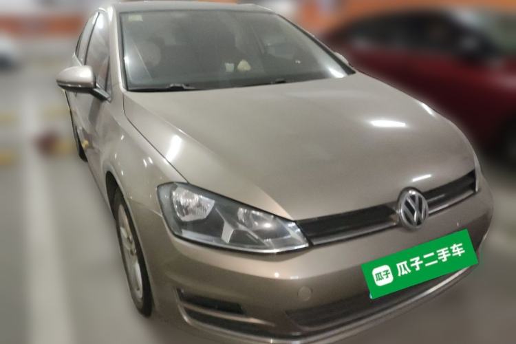Used Volkswagen Golf 2015 1.6L Automatic Comfort Model Front Right 45 Deg