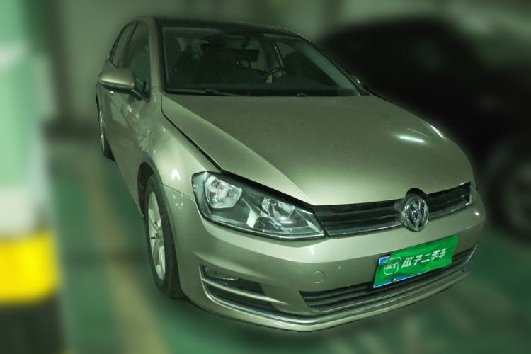 Used Volkswagen Golf 2015 1.4TSI Automatic Comfort Model Front Right 45 Deg