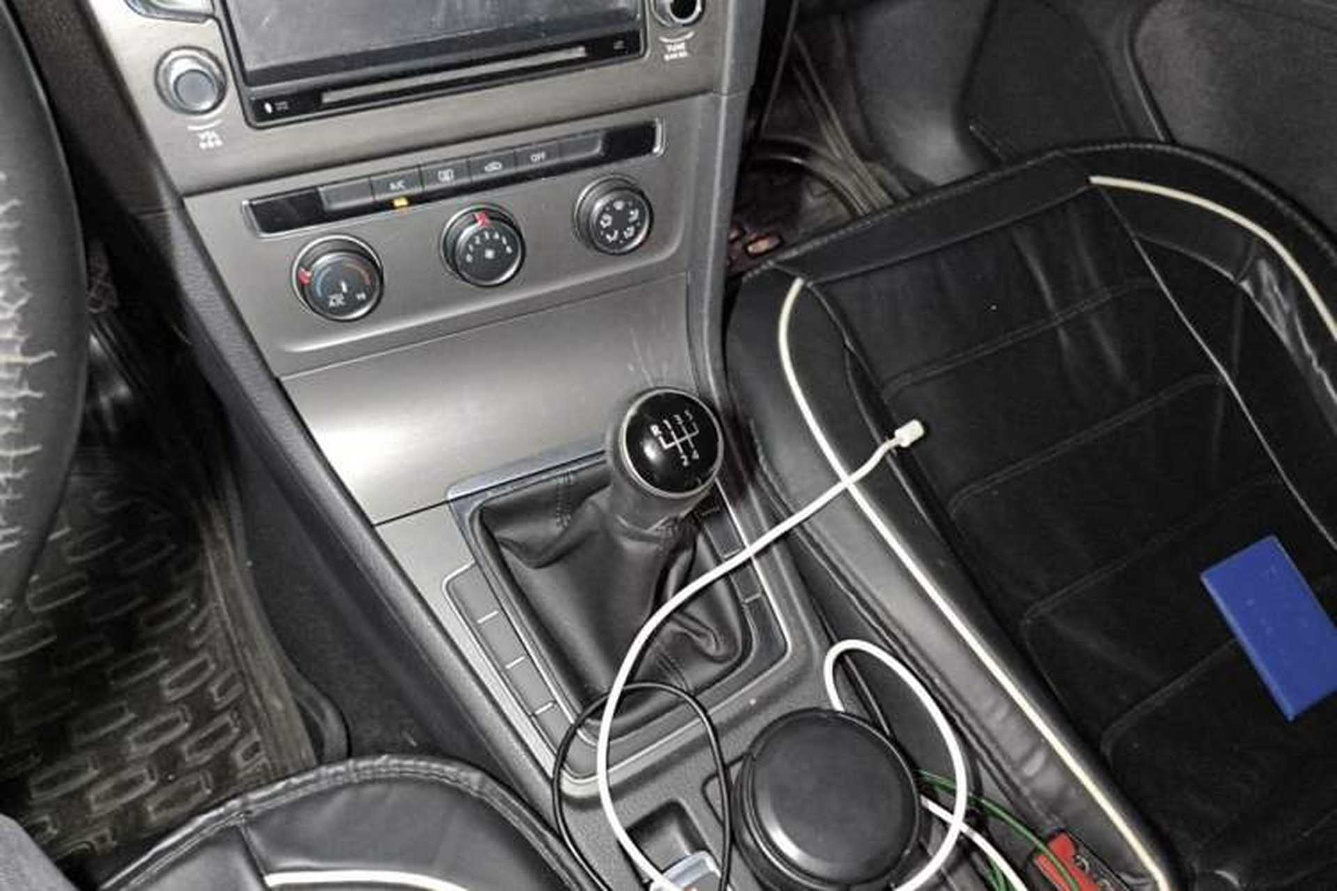 Used Volkswagen Golf 2015 1.4TSI Manual Comfort Model Gear Lever
