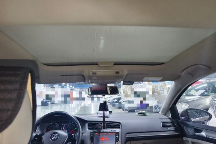 Used Volkswagen Golf 2015 1.4TSI Automatic Comfort Model Headliner