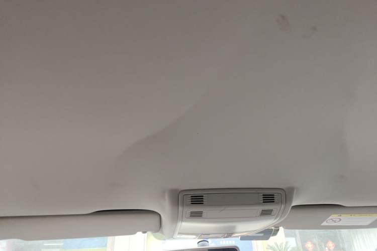 Used Volkswagen Golf 2015 1.6L Manual Fashion Edition Headliner
