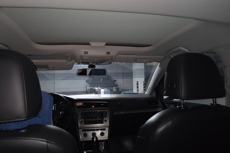 Used Volkswagen Golf 2015 1.4TSI Automatic Luxury Model Headliner