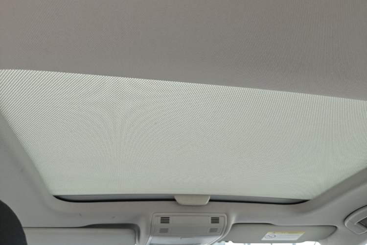 Used Volkswagen Golf 2015 1.4TSI Automatic Comfort Model Headliner