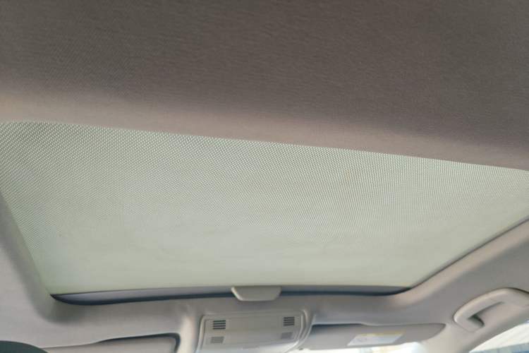 Used Volkswagen Golf 2015 1.4TSI Automatic Comfort Model Headliner