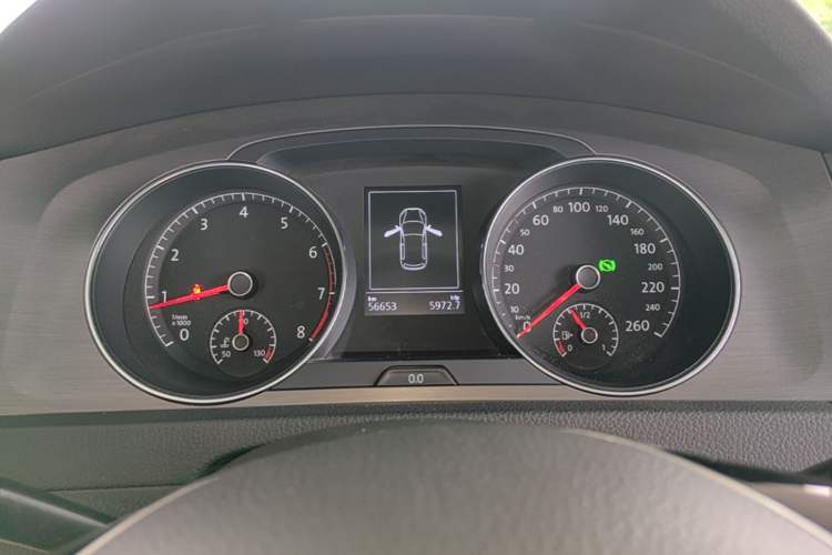 Used Volkswagen Golf 2015 1.6L Automatic Comfort Model Instrument Cluster