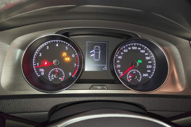Used Volkswagen Golf 2015 1.4TSI Automatic Comfort Model Instrument Cluster